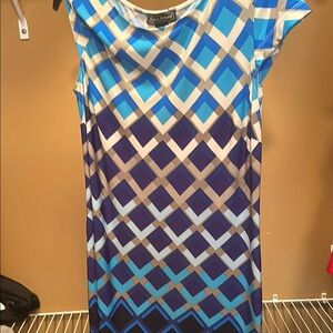 Dana Buchman White and Blue Sheath Mini Dress Cap Sleeve Crew Neck